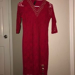 Beautiful red dress. Never used!!!!!!